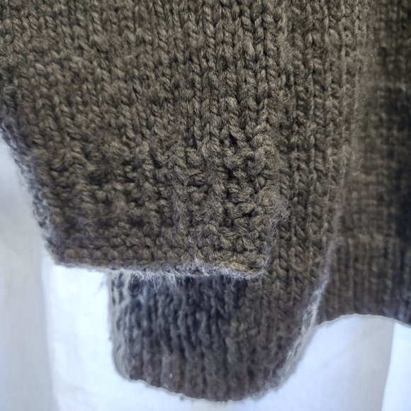 HAND KNIT, HAND MADE, KNIT SWEATER WITH CABLE KNIT YOKE, VERY SOFT, NO LABELS, - Picture 6 of 6